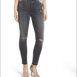 Mother Looker Ankle Fray Skinny Jean - Gray